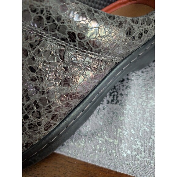 Clarks Pro Clog Womens 9 M Professional Gunmetal Gray Shimmer Leather Shoe Comfy - Picture 8 of 10